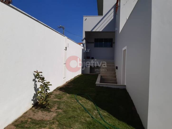 Casa de Condomínio para alugar com 3 quartos, 200m² - Foto 8