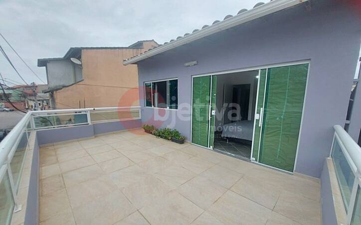 Casa à venda com 2 quartos, 137m² - Foto 1