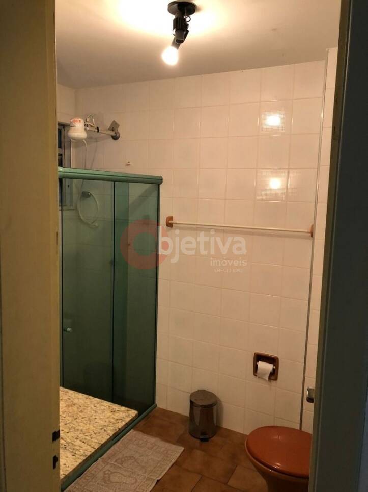 Apartamento à venda com 2 quartos, 70m² - Foto 4