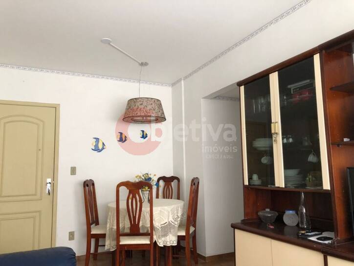 Apartamento à venda com 2 quartos, 70m² - Foto 17