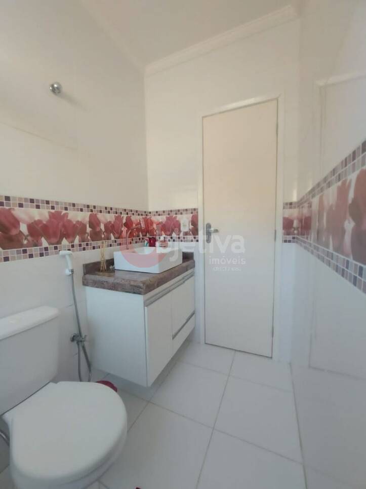 Casa à venda com 4 quartos, 206m² - Foto 19