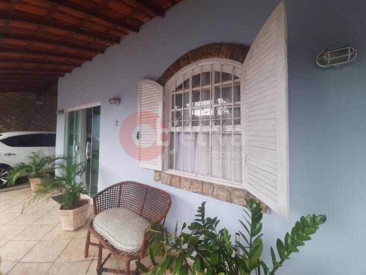 Casa à venda com 2 quartos, 300m² - Foto 3