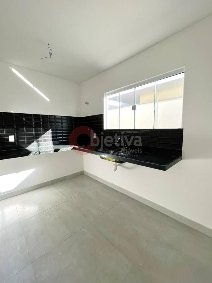 Casa à venda com 2 quartos, 72m² - Foto 10