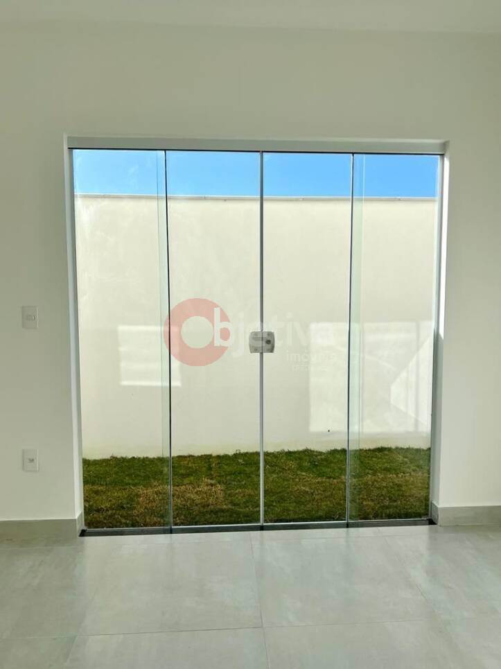 Casa à venda com 2 quartos, 72m² - Foto 5