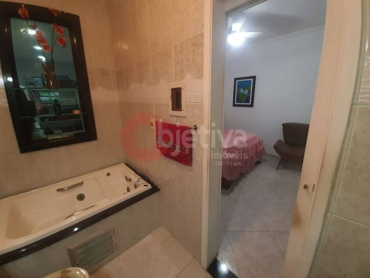 Casa à venda com 2 quartos, 300m² - Foto 12