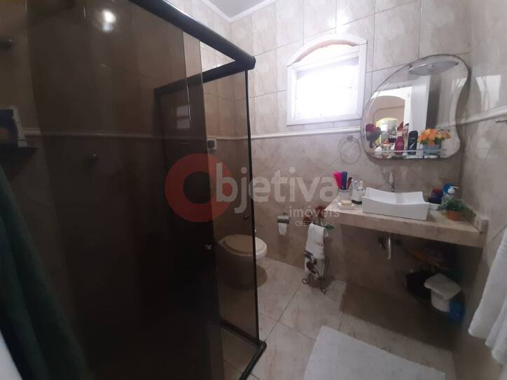 Casa à venda com 2 quartos, 300m² - Foto 17