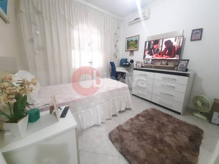 Casa à venda com 2 quartos, 300m² - Foto 22