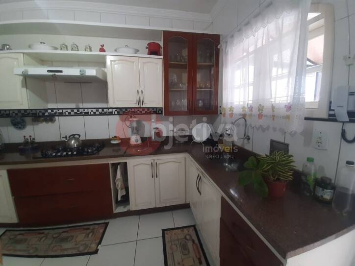 Casa à venda com 2 quartos, 300m² - Foto 23