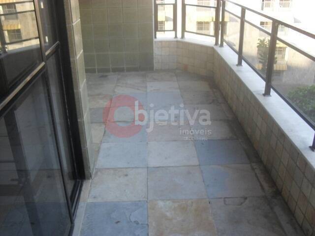 Apartamento à venda com 3 quartos, 240m² - Foto 25