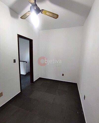 Casa à venda com 4 quartos, 140m² - Foto 30