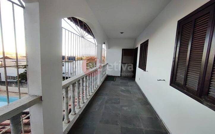 Casa à venda com 4 quartos, 140m² - Foto 44