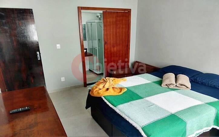 Apartamento à venda com 2 quartos, 70m² - Foto 1