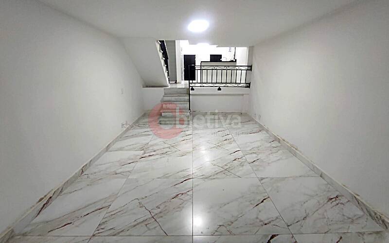 Casa de Condomínio para alugar com 2 quartos, 60m² - Foto 3