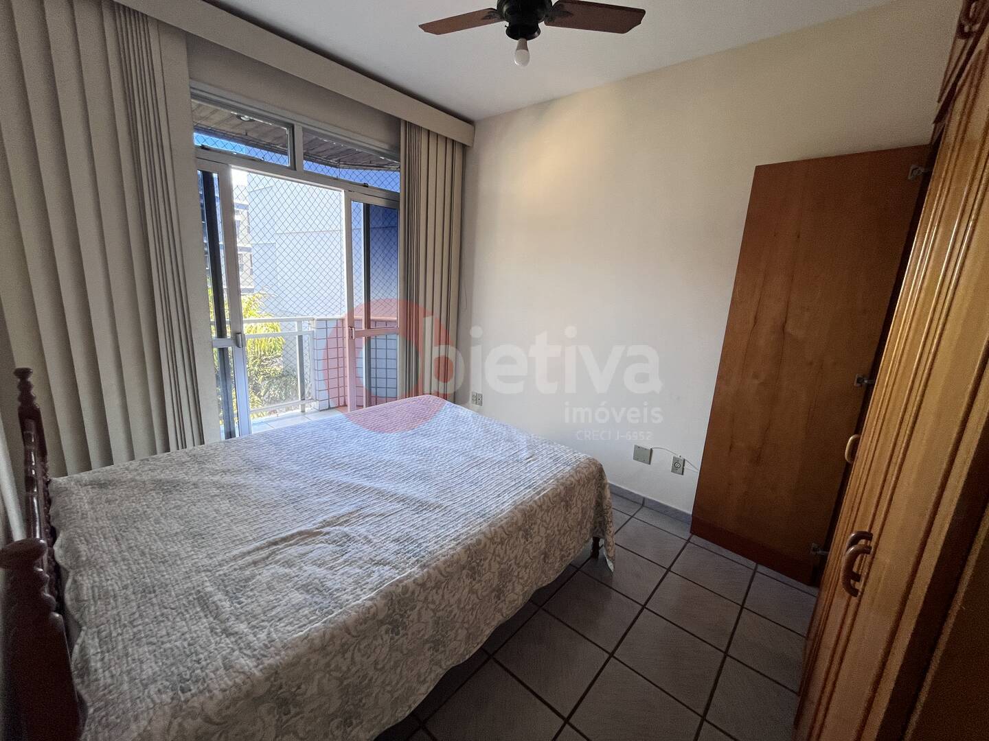 Apartamento à venda com 3 quartos, 100m² - Foto 2