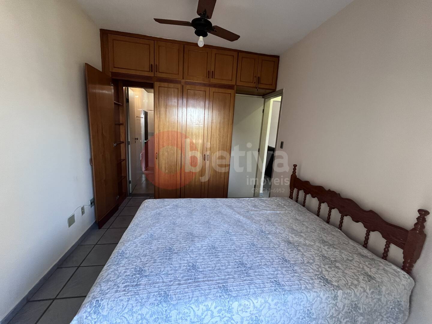 Apartamento à venda com 3 quartos, 100m² - Foto 3