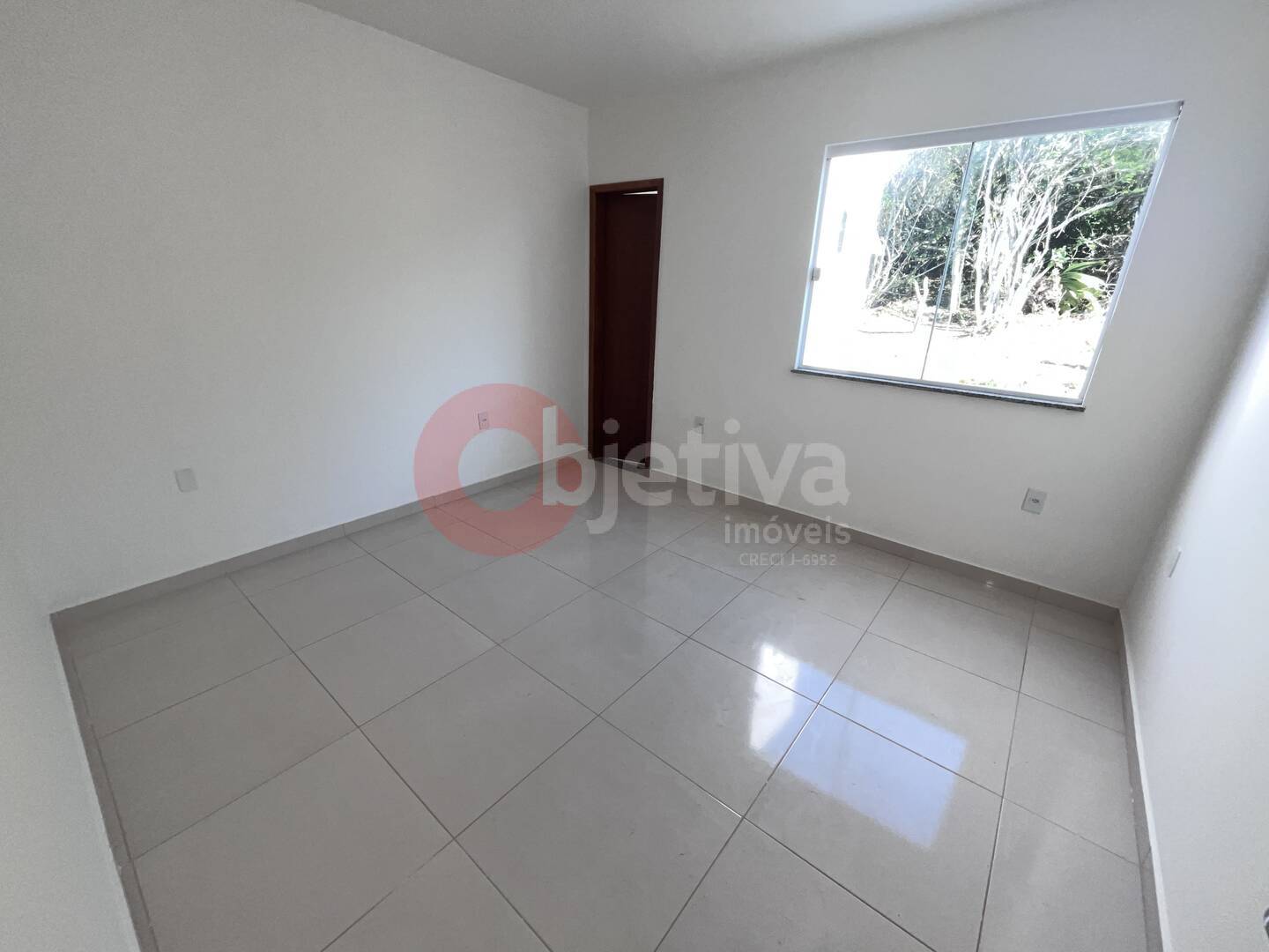 Casa à venda com 3 quartos, 90m² - Foto 12