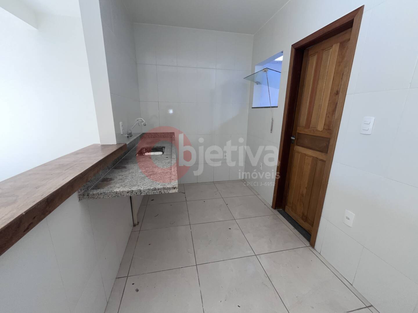 Casa à venda com 2 quartos, 73m² - Foto 5