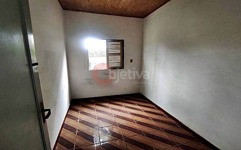 Casa à venda com 4 quartos, 220m² - Foto 8