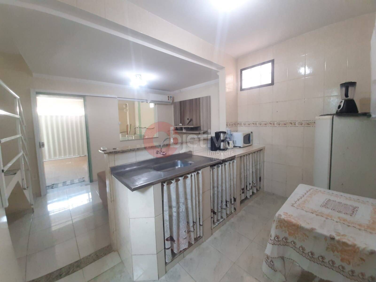 Casa à venda e aluguel com 4 quartos, 90m² - Foto 9