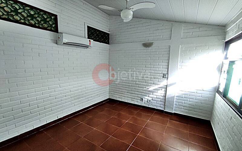 Casa de Condomínio para alugar com 2 quartos, 100m² - Foto 13