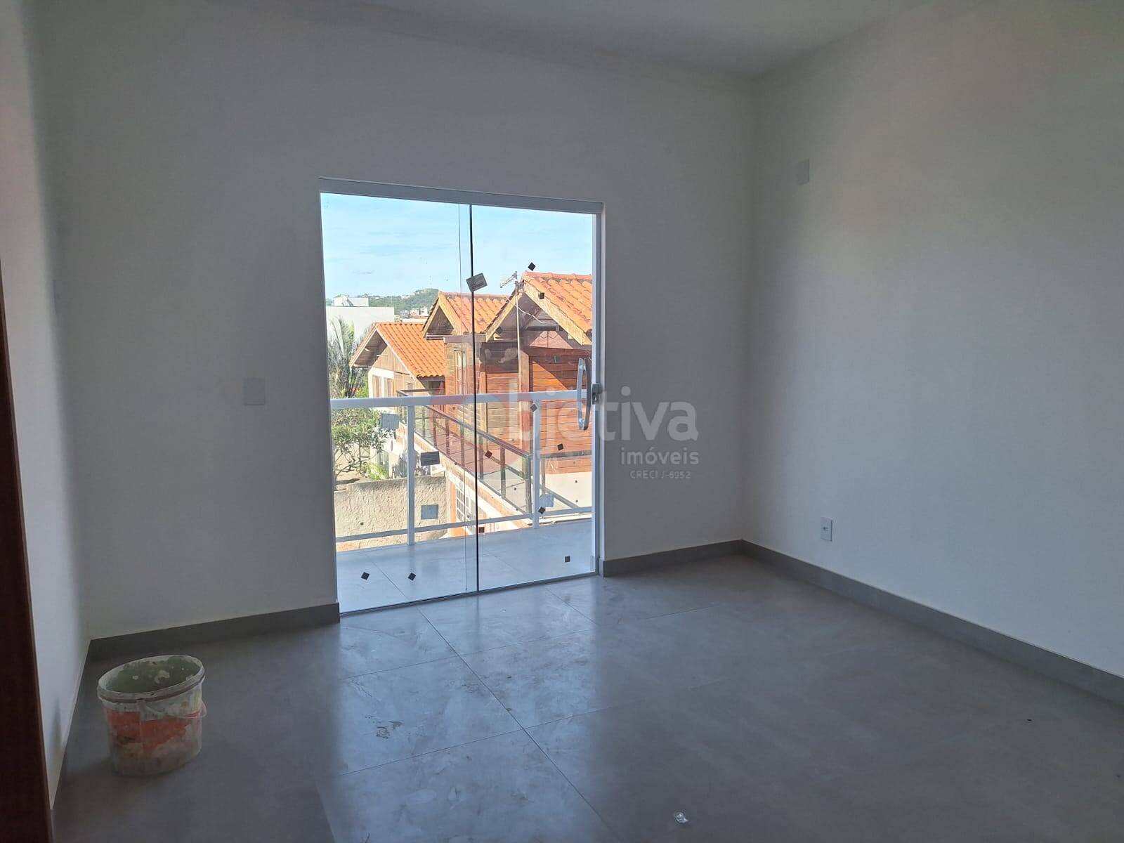 Casa à venda com 3 quartos, 912m² - Foto 10