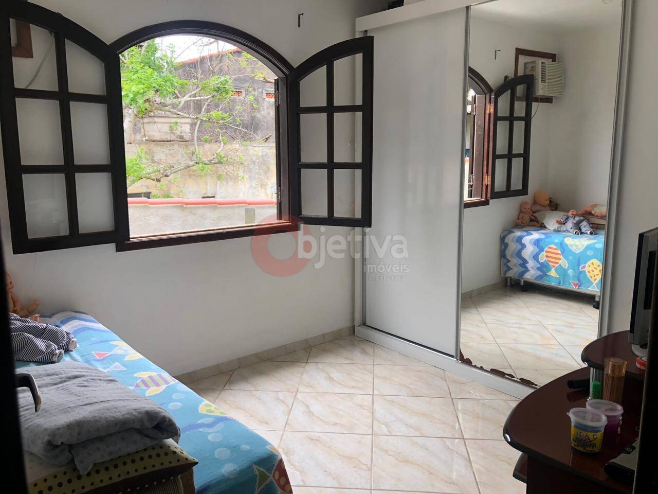 Casa à venda com 5 quartos, 381m² - Foto 5