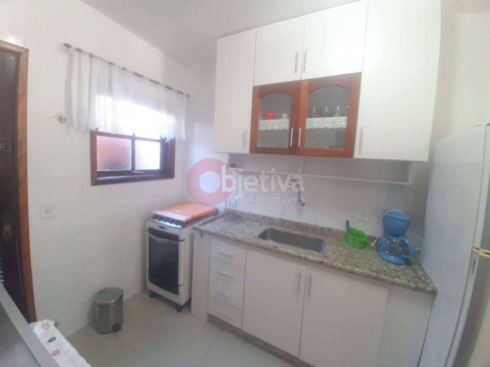 Casa à venda com 3 quartos, 100m² - Foto 8