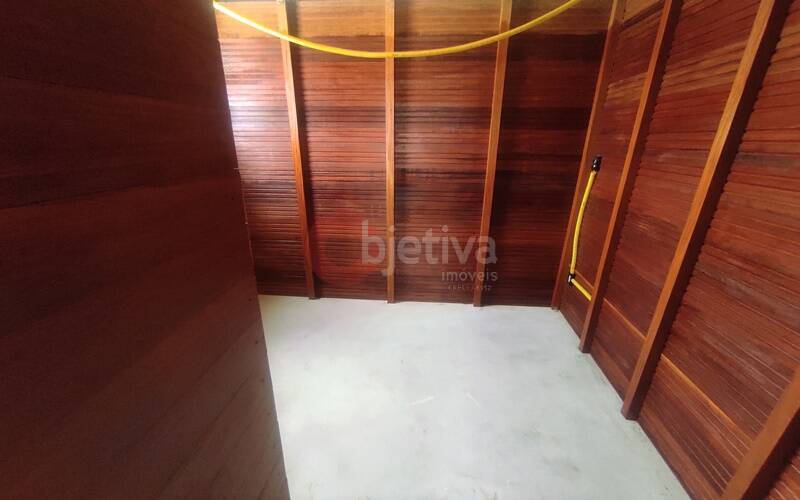 Casa à venda com 3 quartos, 250m² - Foto 5