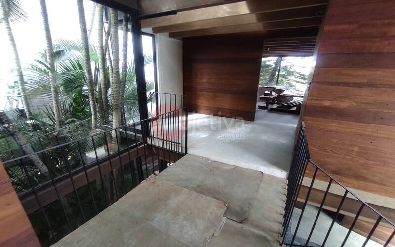 Casa à venda com 3 quartos, 250m² - Foto 18