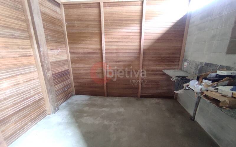 Casa à venda com 3 quartos, 250m² - Foto 31