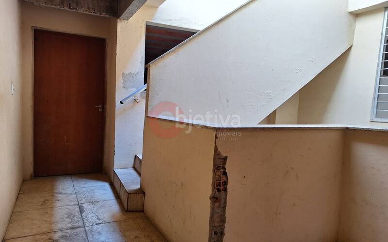 Casa à venda com 6 quartos, 128m² - Foto 26