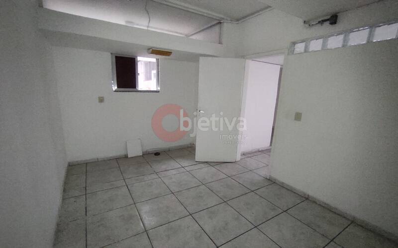 Casa à venda com 12 quartos, 237m² - Foto 24