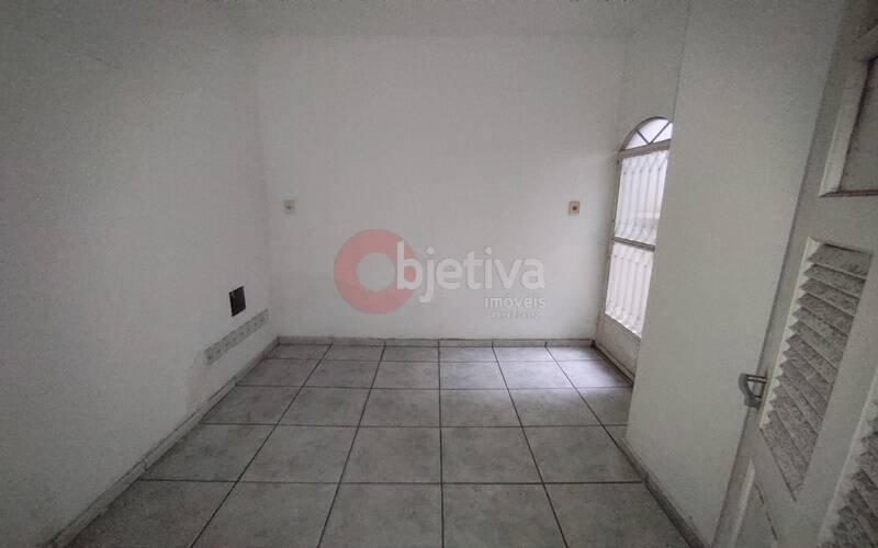 Casa à venda com 12 quartos, 237m² - Foto 29