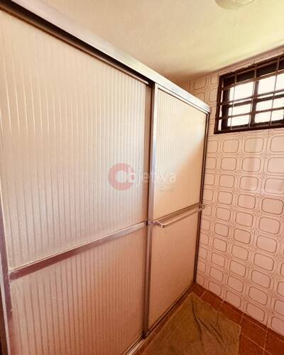 Casa à venda com 2 quartos, 360m² - Foto 17