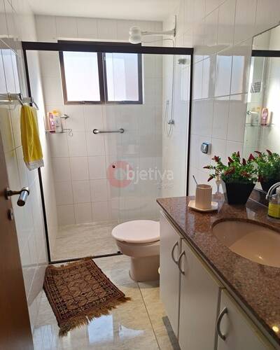 Apartamento à venda com 3 quartos, 197m² - Foto 11