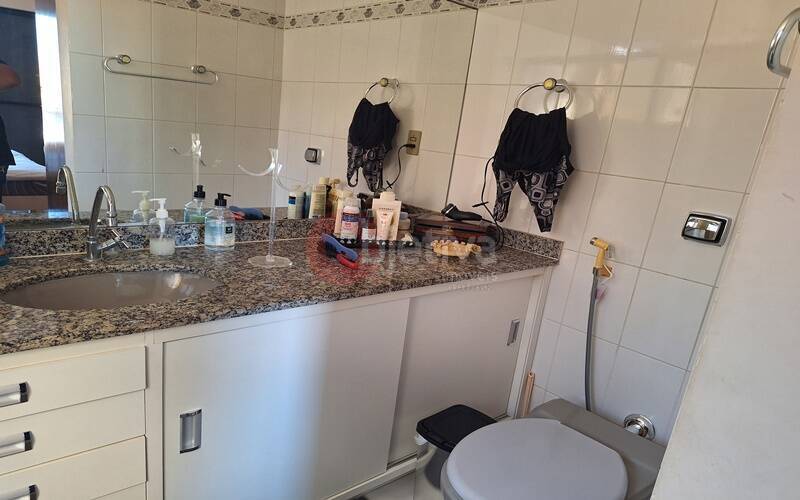 Apartamento à venda com 3 quartos, 197m² - Foto 18