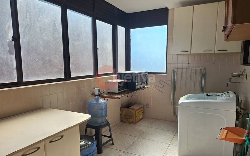 Apartamento à venda com 3 quartos, 197m² - Foto 24