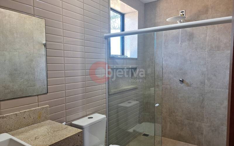 Casa à venda com 4 quartos, 250m² - Foto 18