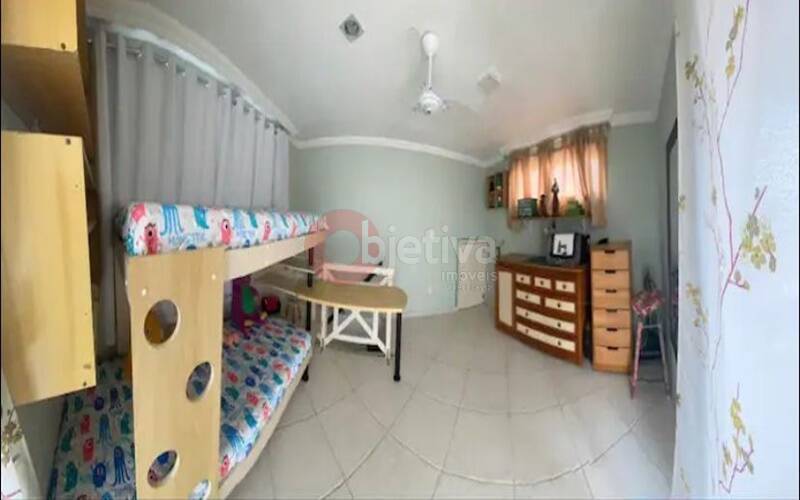 Casa à venda com 4 quartos, 250m² - Foto 20