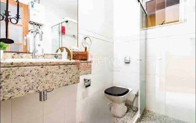 Casa à venda com 4 quartos, 250m² - Foto 10