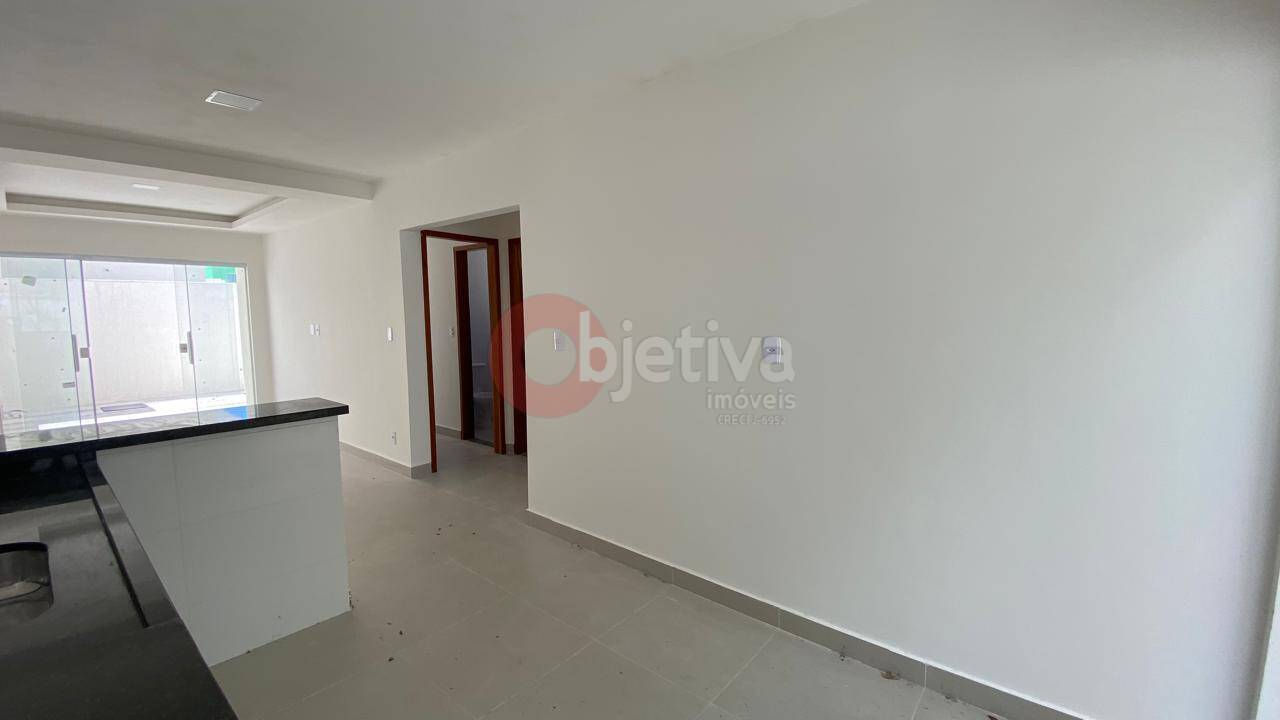 Casa à venda com 2 quartos, 70m² - Foto 13