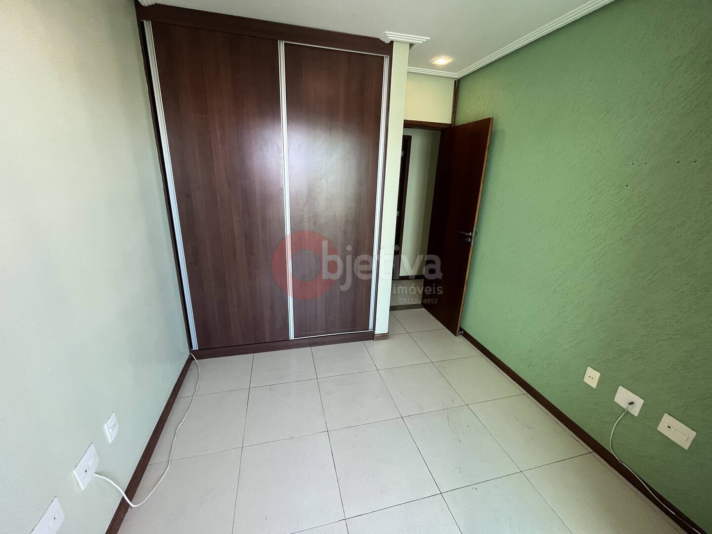 Apartamento à venda com 4 quartos, 170m² - Foto 2