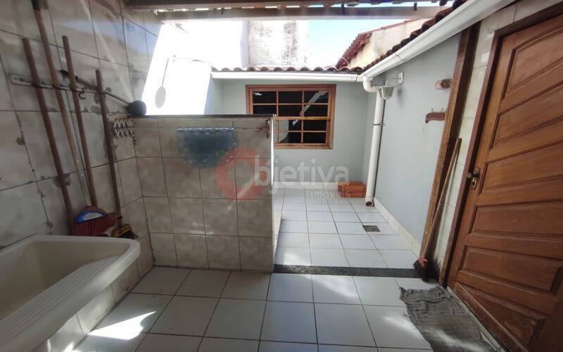 Casa de Condomínio para alugar com 3 quartos, 100m² - Foto 14