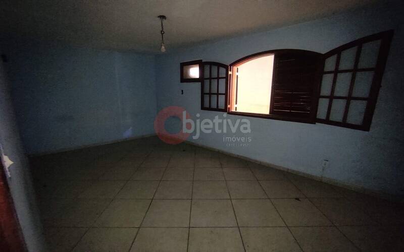 Casa à venda com 4 quartos, 300m² - Foto 22