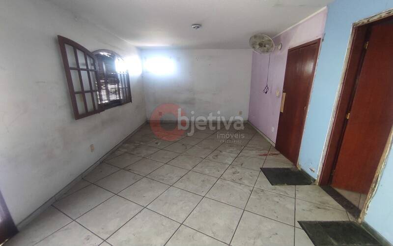 Casa à venda com 4 quartos, 300m² - Foto 26