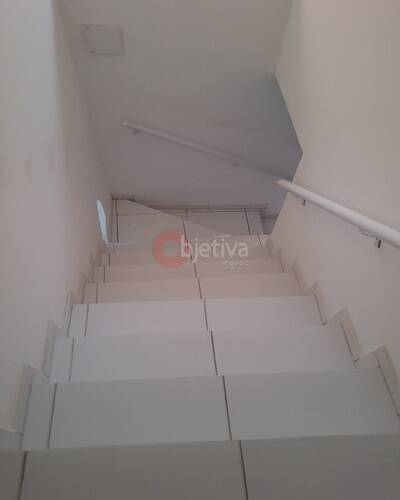 Casa à venda com 2 quartos, 70m² - Foto 17