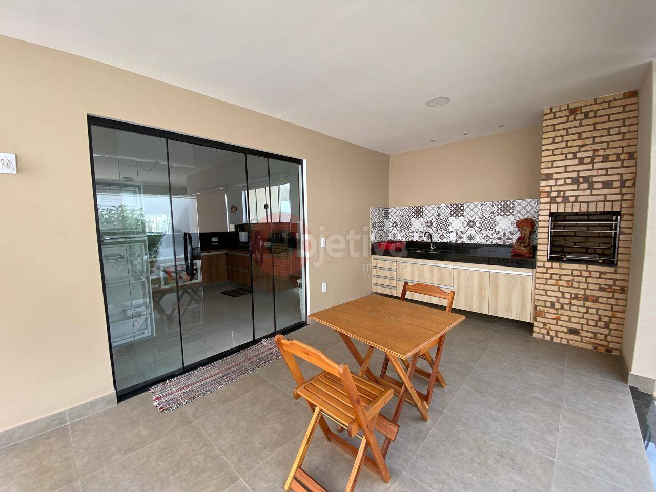 Casa à venda e aluguel com 3 quartos, 300m² - Foto 14