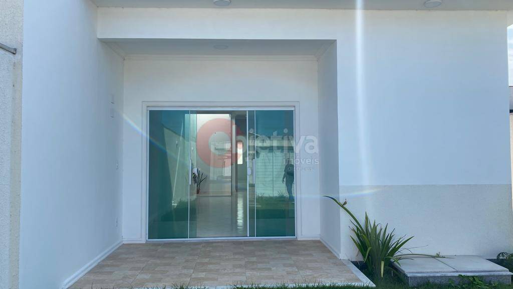 Casa à venda com 3 quartos, 120m² - Foto 2