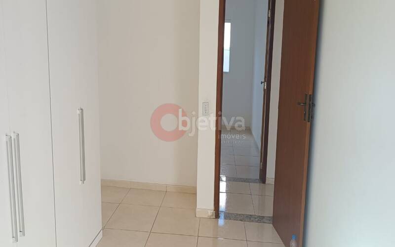 Casa à venda com 2 quartos, 70m² - Foto 13