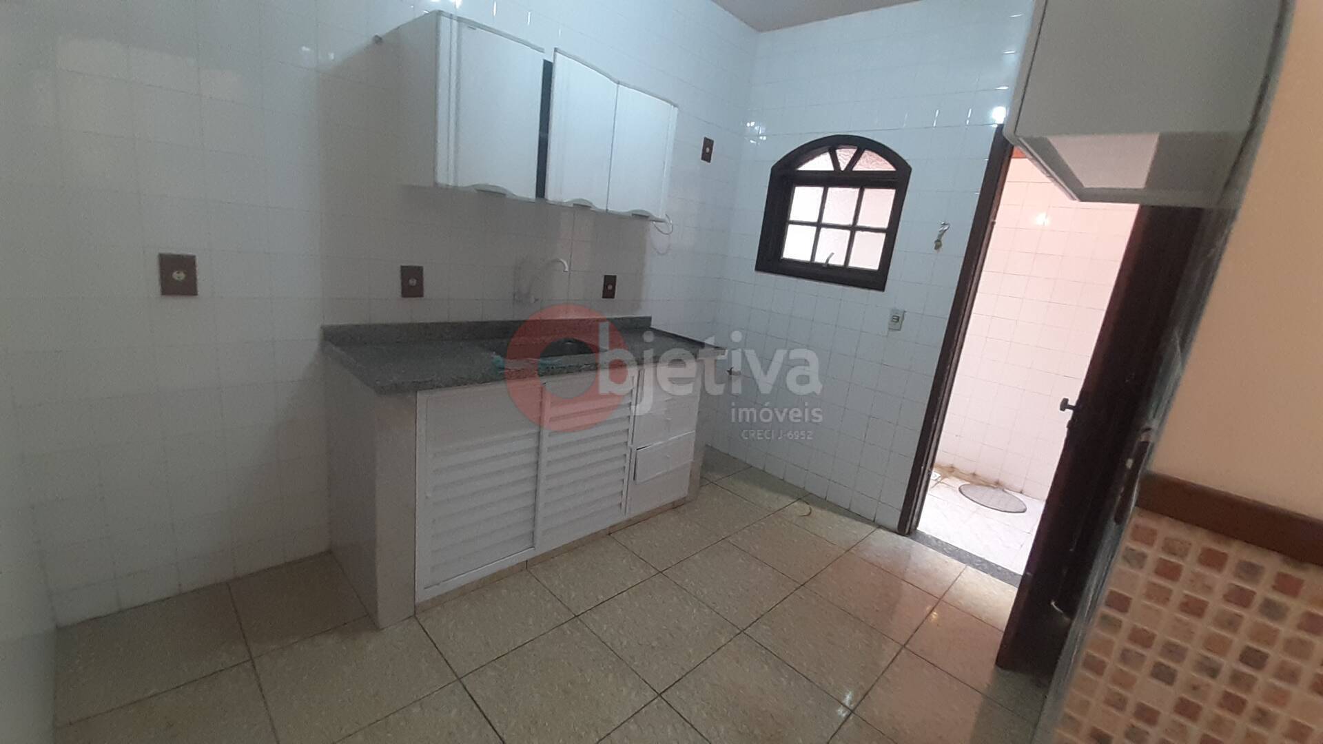 Casa de Condomínio à venda e aluguel com 3 quartos, 90m² - Foto 8